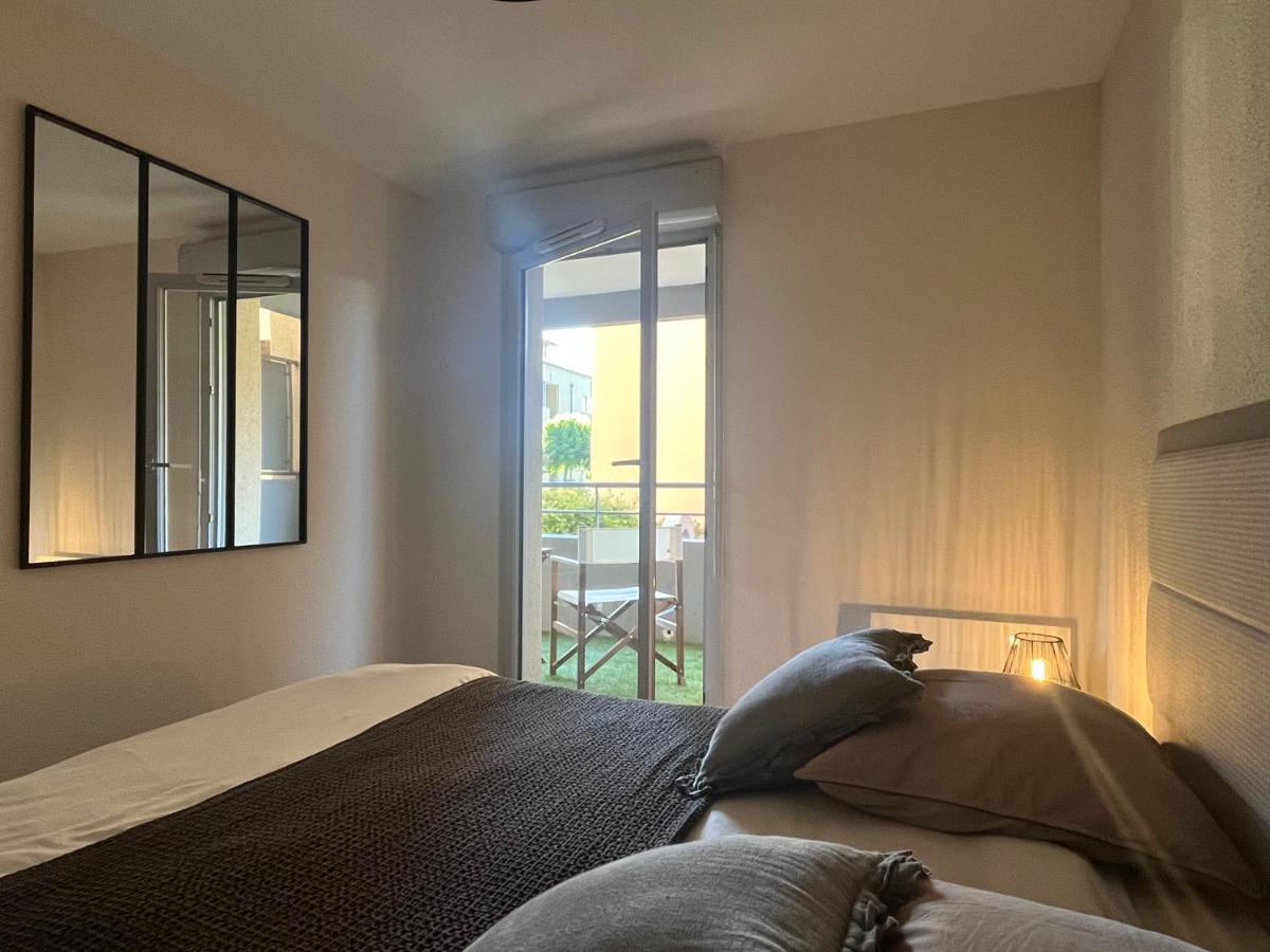 # Charme, Calme & Cosy # # Apartment